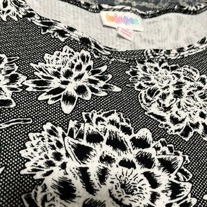 NWT Lularoe Georgia Size Medium